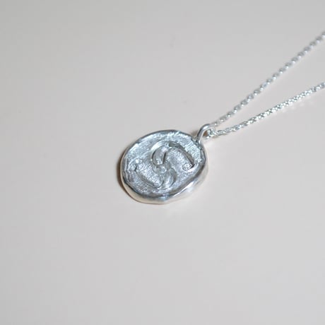 Kettiオリジナルコイン型イニシャルネックレス 〈S〉〜silver925〜