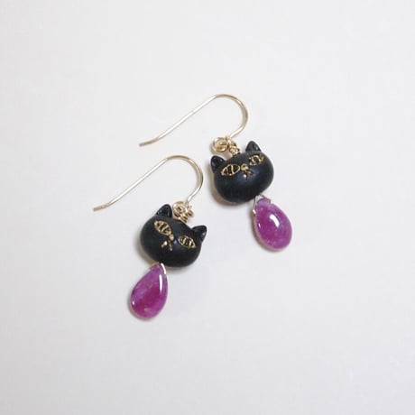 黒猫とルビーのピアス〈A〉〜14kgf〜