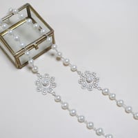レース風フラワーロングネックレス　ホワイト　〜silver925〜