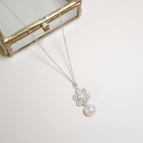 お花のネックレス〜silver925〜