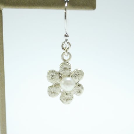 お花のピアス〜silver925〜