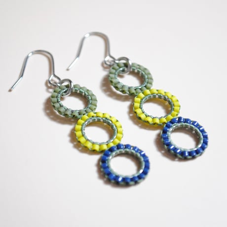 泡ピアス〈マルチ×シルバー〉
