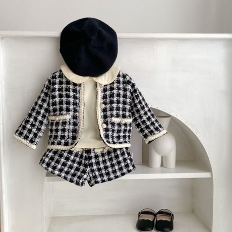 black×white formal set up