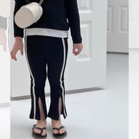 スリット入りサイドラインパンツ