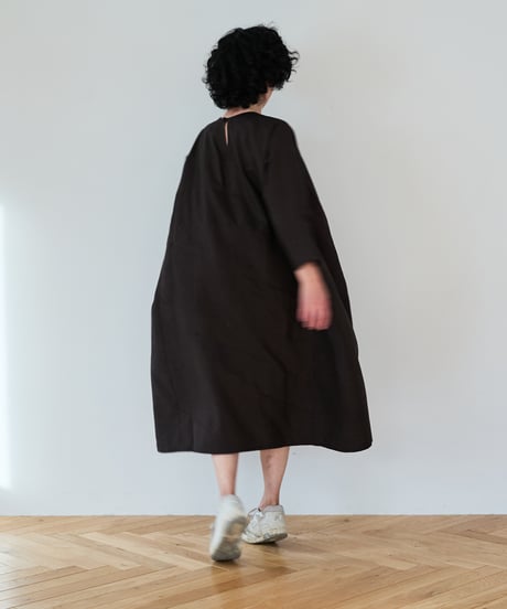 long sleeve dress  / 紬（焦茶色）