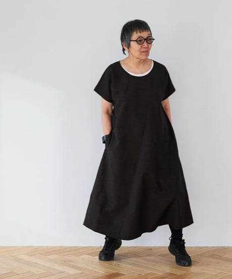 new french sleeve dress  / 紬（黒茶色）
