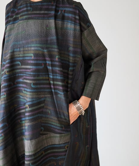 long sleeve dress / 大島紬（グレー地に鶴の柄）
