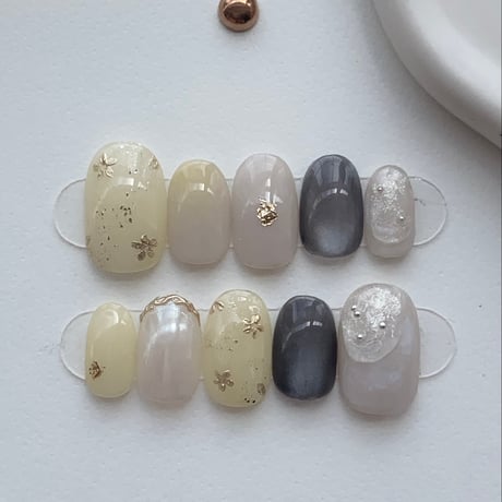 Feminine Petals