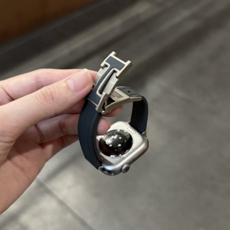 3日タイムセール25％OFF! アップル ウォッチ 10/11 バンド シリコン apple watch se3 バンド  マグネット 細い M325