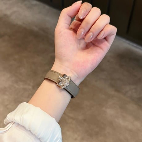 アップル ウォッチ 10 バンド 女性 人気 apple watch 革 バンド かわいい マグネット M290