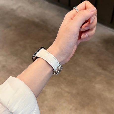 アップル ウォッチ 10 バンド 女性 人気 apple watch 革 バンド かわいい マグネット M290
