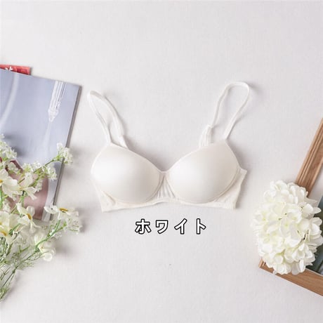 「013」シルク ブラジャー シームレスブラ 離れ乳 小胸 通気快適 ナイトブラ おすすめ