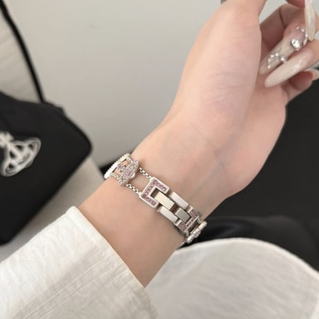 アップル ウォッチ ブレスレット 女性 人気 apple watch se バンド おすすめ M246