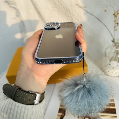 【もこもこチャーム付き】iphone16/16pro ケース 透明 かわいい iphone ケース キラキラ カメラ保護 M026