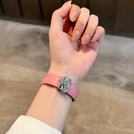 アップル ウォッチ 10 バンド 女性 人気 apple watch 革 バンド かわいい マグネット M290
