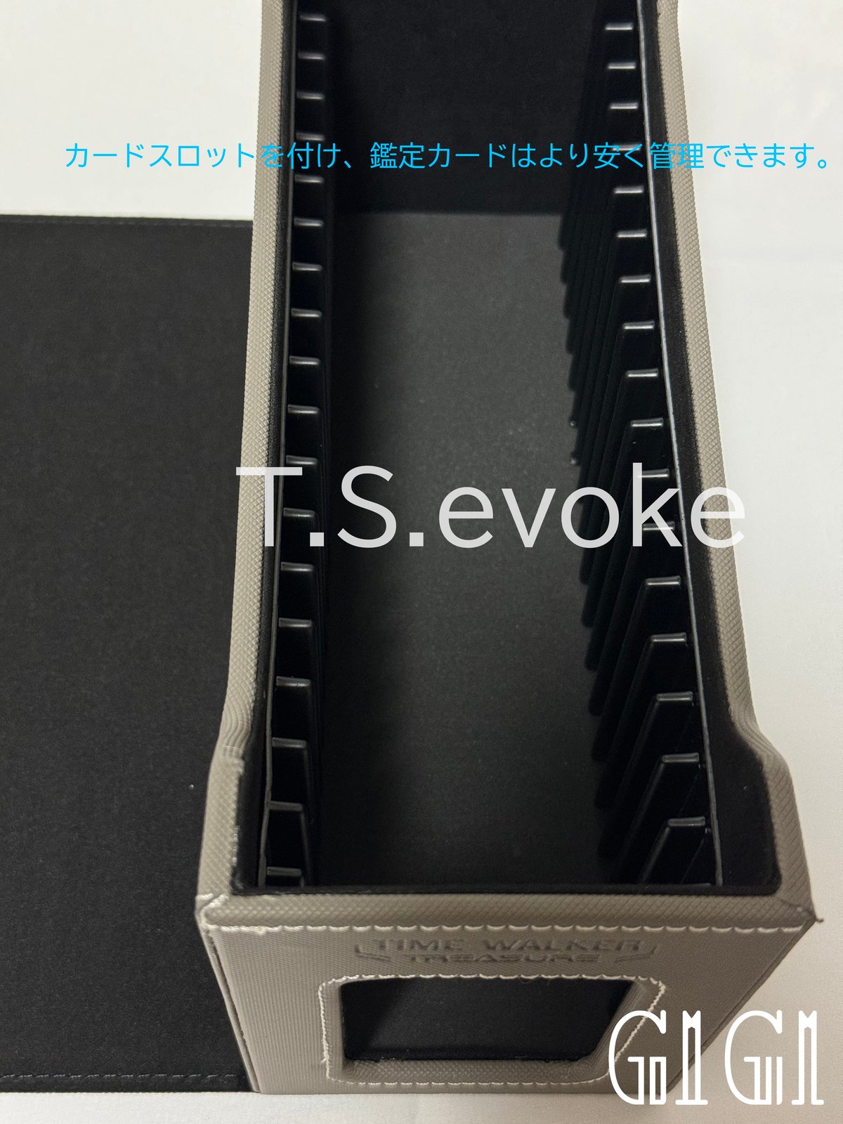 ドラゴールカード専用ケース付き トランプ ゴールド プラスチック 専用ケース付 金 GOLD 100ドル