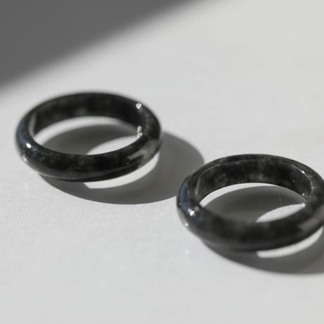 黒翡翠 | STORES