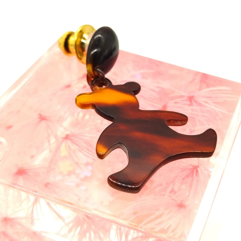 べっ甲イソガイのピンブローチ　うさぎ　ウサギ　本べっ甲　鼈甲 べっ甲イソガイのピンブローチ うさぎ ウサギ 本べっ甲 鼈甲