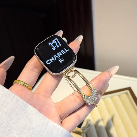 「V721」アップル ウォッチ バンド おしゃれ 女性 apple watch バングル