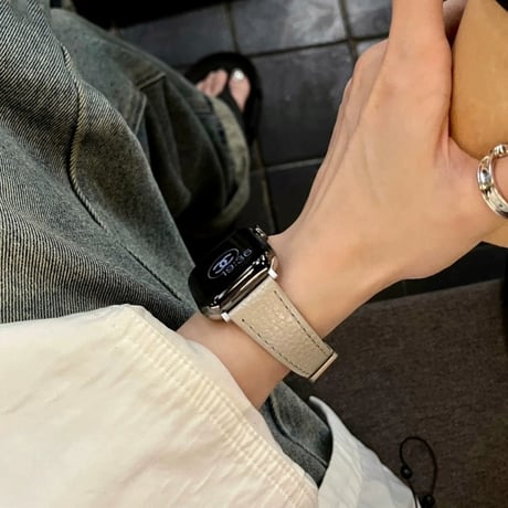 「V661」アップルウォッチバンド マグネット apple watch バンド レザー 女性