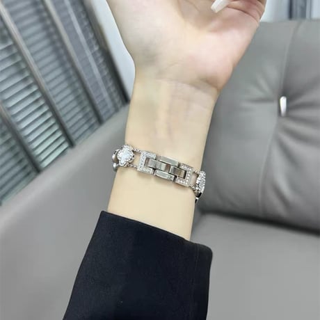 「V025」四つ葉のクローバー Apple Watchバンド  女性 人気 チェーン ベルト