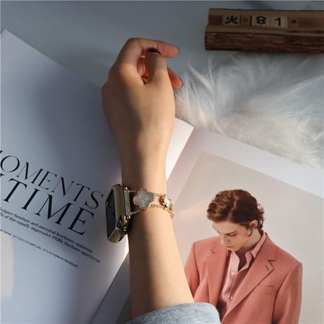 「V191」アップル ウォッチ バンド 女性 人気 四葉のクローバー かわいい apple watch プレスレット バンド+カバー2点セット