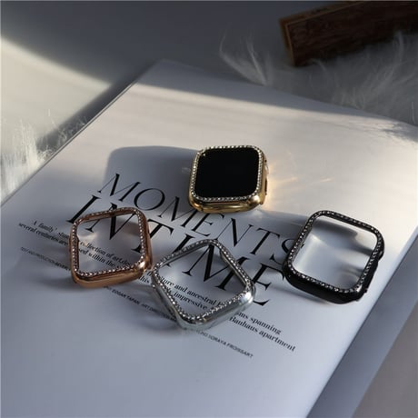 「V113」四葉のクローバー アップル ウォッチ バンド 女性 Apple Watch Ultra/8/7/se バンド アクセサリー