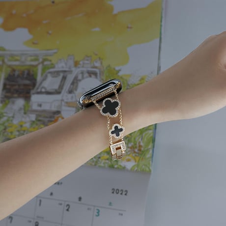 「V113」四葉のクローバー アップル ウォッチ バンド 女性 Apple Watch Ultra/8/7/se バンド アクセサリー