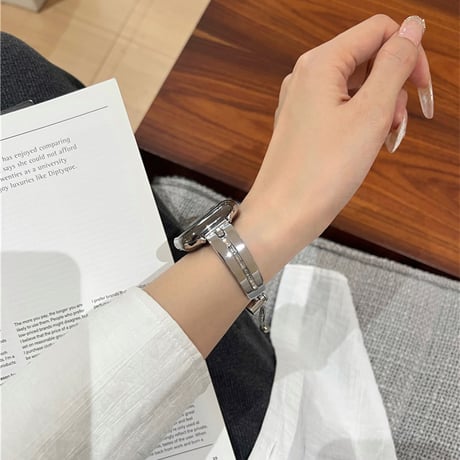「V654」apple watchバングル レディース アップル ウォッチ バンド 可愛い
