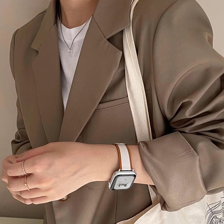 「V558」アップル ウォッチ バンド おしゃれ 女性 apple watch 革 バンド 高級