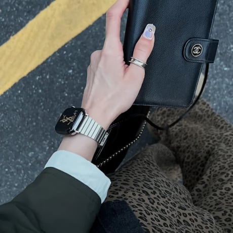 「V615」アップル ウォッチ バンド シルバー apple watch バンド おしゃれ 【半額セール】