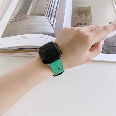「V210」かわいい apple watchバンド レザー アップルウォッチUltra/8/se 交換ベルト 女性 人気