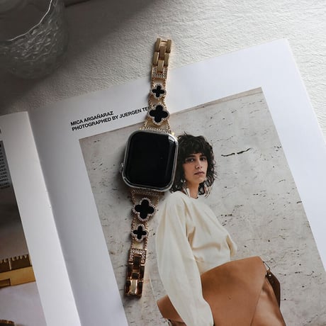 「V113」四葉のクローバー アップル ウォッチ バンド 女性 Apple Watch Ultra/8/7/se バンド アクセサリー