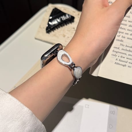 「V717」アップルウォッチ バンド おしゃれ 女性 人気