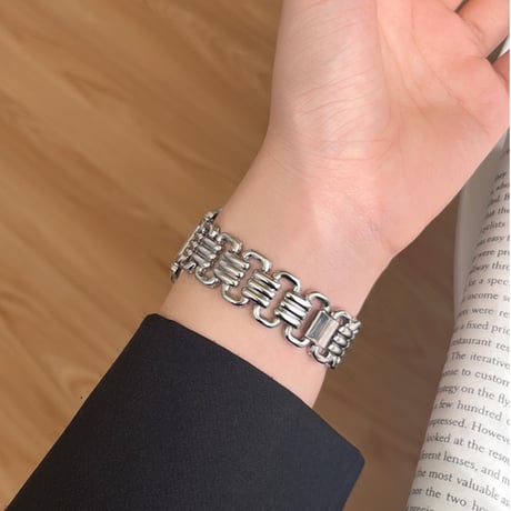 「V642」アップルウォッチバンド おしゃれ apple watchバンド かっこいい 男女兼用