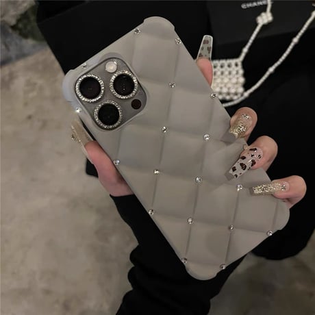 「V669」iphone16 ケース 可愛い iphone15pro シリコンケース ストーン デコ 耐衝撃「カメラレンズカバー付き」