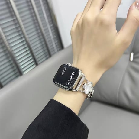【V025-1】四葉のクローバーのapple watchバンド キラキラ アップル ウォッチ バンド 可愛い ブレスレット