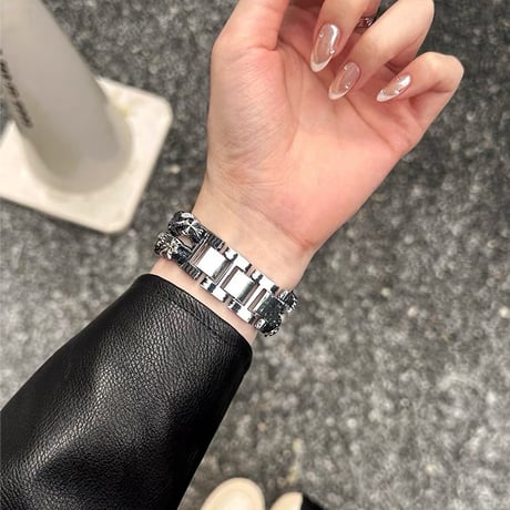 「V628」アップルウォッチバンド 2連チェーンxレザー apple watch バンド おしゃれ