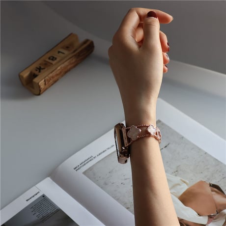 「V191」アップル ウォッチ バンド 女性 人気 四葉のクローバー かわいい apple watch プレスレット バンド+カバー2点セット