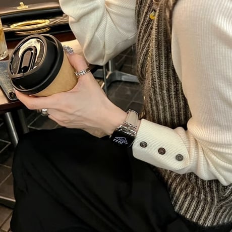 「V693」apple watch レザー バンド 42mm 46mm アップル ウォッチ バンド 人気 女性