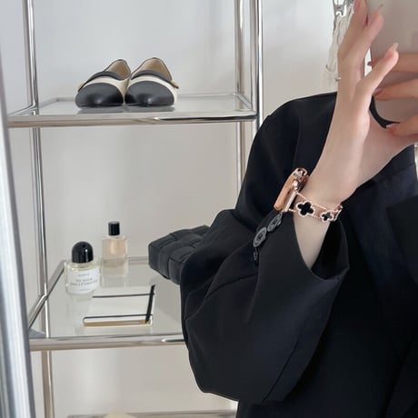 「V025」四つ葉のクローバー Apple Watchバンド  女性 人気 チェーン ベルト