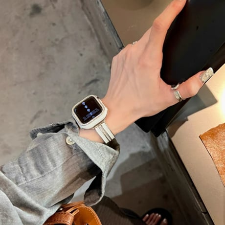 「V632」アップルウォッチ バンド エナメル apple watch バングル 女性 おしゃれ