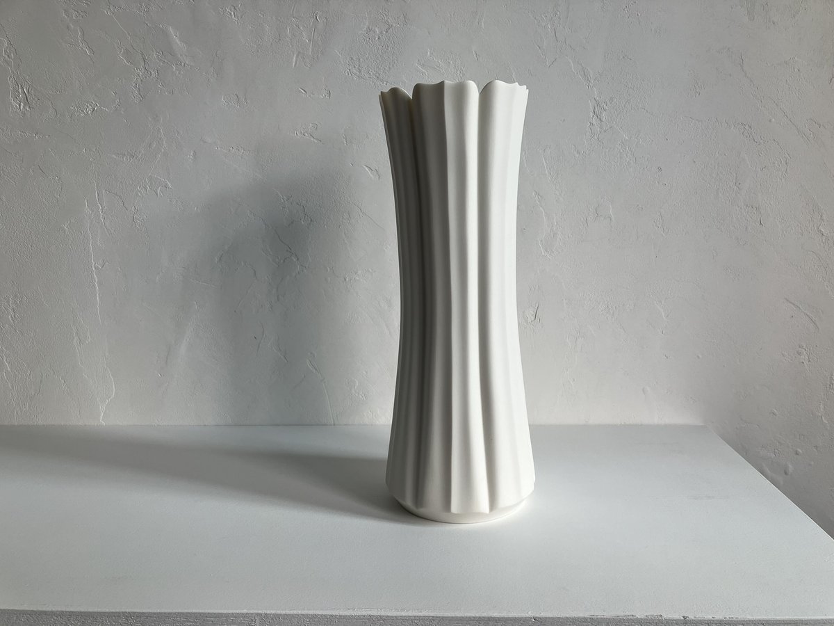 陶芸家　作家物　人気作家　若杉聖子　白磁　一輪挿し　花入　花瓶　共箱 陶芸家 作家物 人気作家 若杉聖子 白磁 一輪挿し 花入 花瓶 共箱
