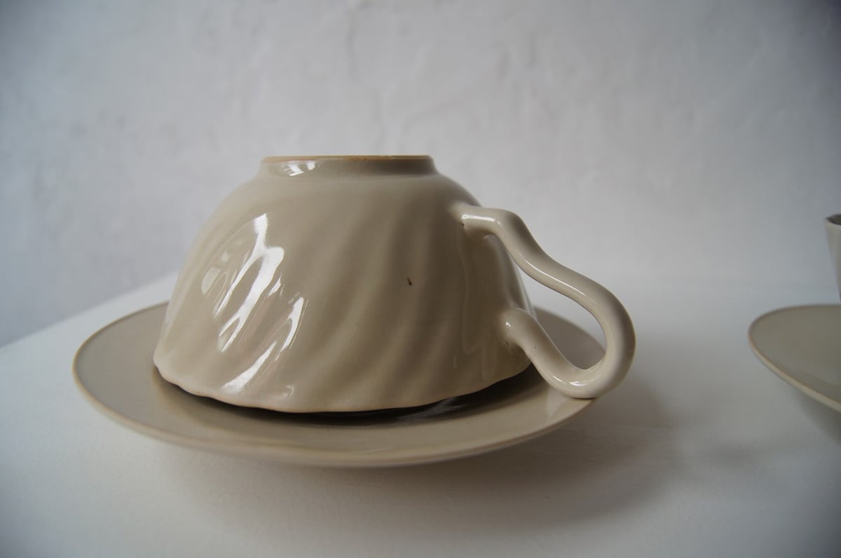 安齋新・厚子/乳香色釉ねじりティーC＆S | HAKUTO