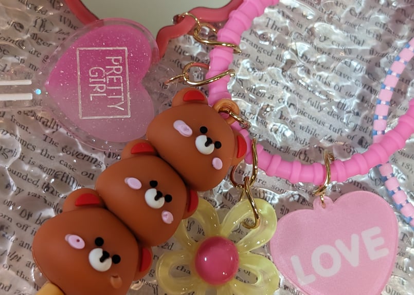 まりん❀秘密のヒーリング虹エナジーバンバン！キーホルダー♡ いろは出版 2／8b（ツーインエイトビリオン） ペアキーリング