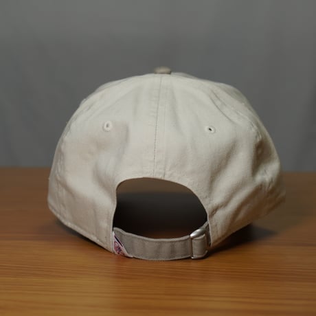NEW ERA・ニューエラ 9TWENTY MLB Chain Stitch チェーンステッチ ニューヨーク･ヤンキース アイボリー/ペブル 14668017