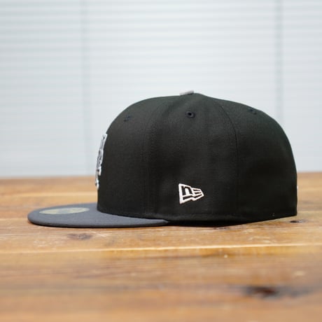 NEWERA・ニューエラ　59FIFTY Shadow ニューヨーク・メッツ ブラック ダークグラファイトバイザー