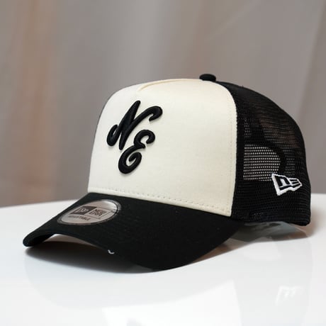 NEW ERA・ニューエラ 9FORTY A-Frame トラッカー クラシックロゴ クローム/ブラック