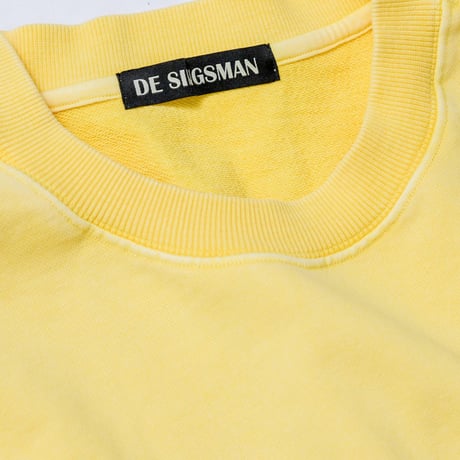daze & easy ロゴ刺繍スウェット「THE DYE 顔料染め裏毛」DE SINGSMAN（イエロー）