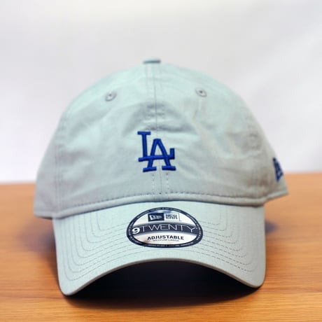 NEW ERA・ニューエラ 9TWENTY Typewriter コットンタイプライター ロサンゼルス・ドジャース グレー